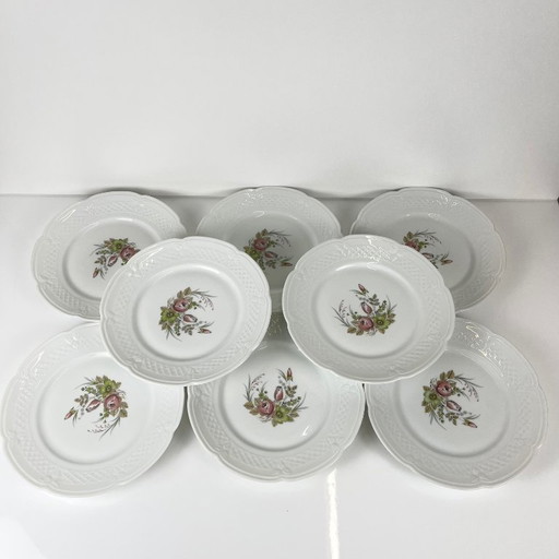 Set of 8 Berry dessert plates, L. Lourioux