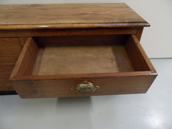 Image 1 of Mobile basso vintage con cassetti anni '50