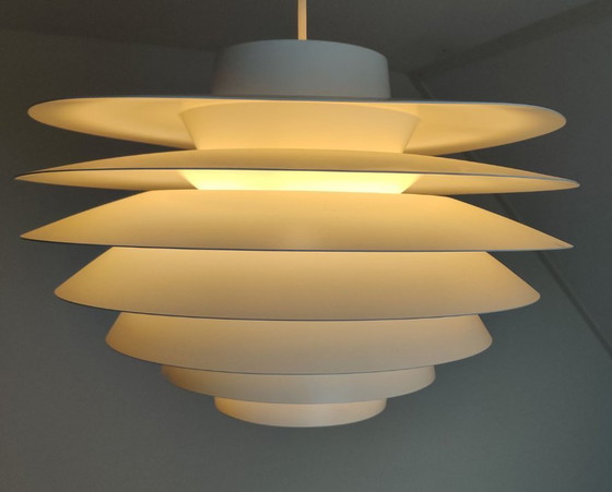 Image 1 of great white pendant lamp by Sven Middelboe Verona 485