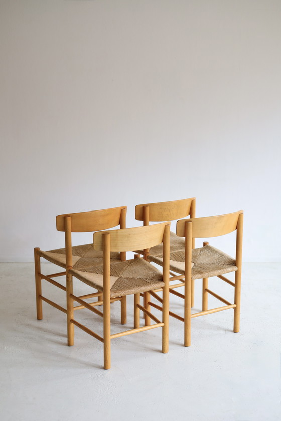 Ensemble de 4 chaises de salle à manger vintage, modèle J39 Folk Chair, 1947 – Fredericia, Wood (photo 8 of 11)
