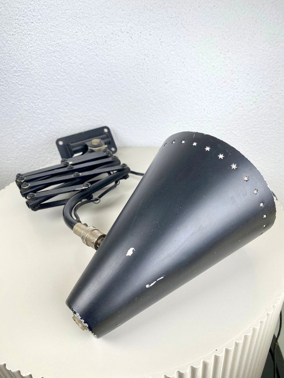 Image 1 of Vintage Hala Zeist Schaarlamp - Zwart Industriële Schaar Wandlamp met Uitschuifbare Arm / Bauhaus Schaar Wandlamp In Zwart