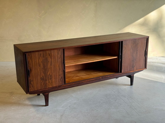 Image 1 of Deens teak dressoir