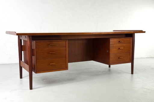 Large office desk model 207 by Arne Vodder for Sibast - 1960s