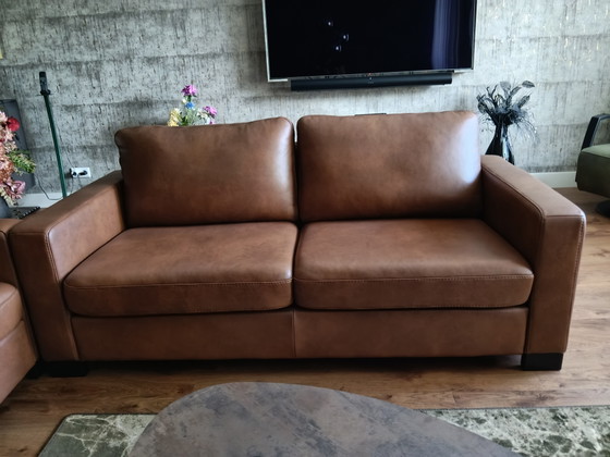 Banks – Benches, Leather (photo 3 of 5)
