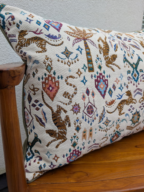 Image 1 of Coussin décoratif Jacquard