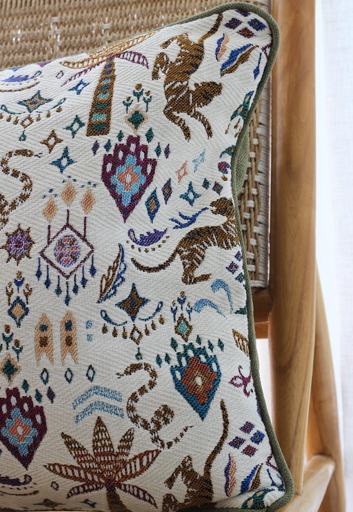 Exotic jacquard pillow