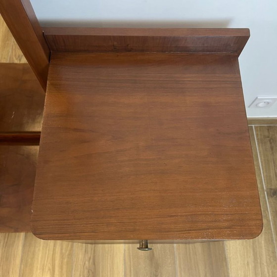 Image 1 of Toletta - Mobiletto da ingresso impiallacciato in noce, 1940