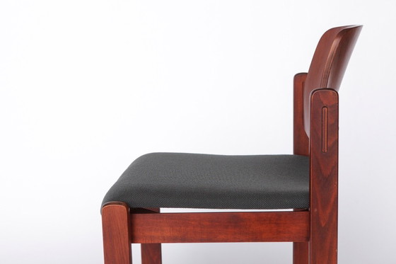 Image 1 of Sedia impilabile vintage Lübke, design tedesco anni '70, legno di faggio scuro e rivestimento color senape