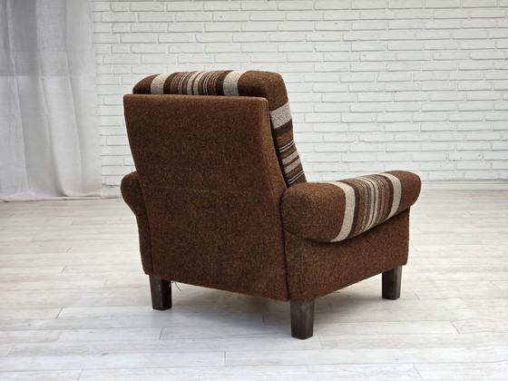Image 1 of 1970, Deense clubfauteuil, originele wollen bekleding, zeer goede staat.