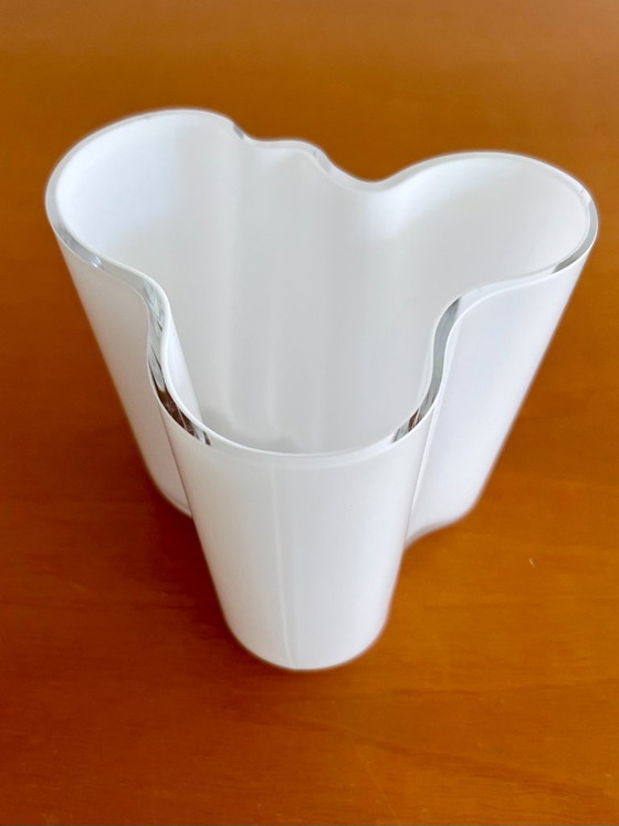 Vase vintage Iittala Alvar Aalto blanc opale – Verre (photo 3 of 5)