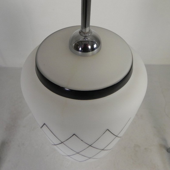 Image 1 of Vintage hanglamp met opaline kap met zwarte decoratie, jaren 50