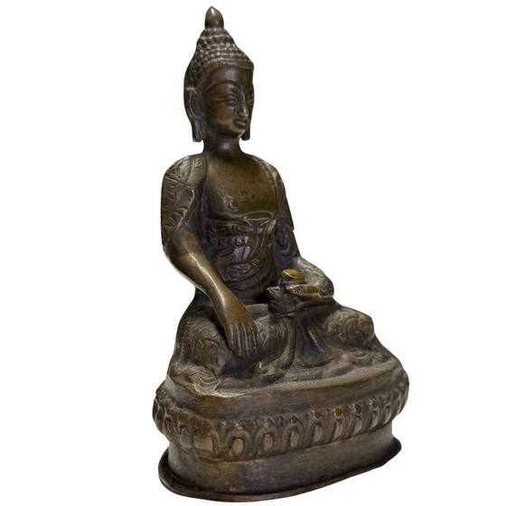 Authentic Hand-chiselled Bronze Shakyamuni Buddha – Nepal – c. 1960 – Sculpture, Mid Century Modern (photo 2 of 9)