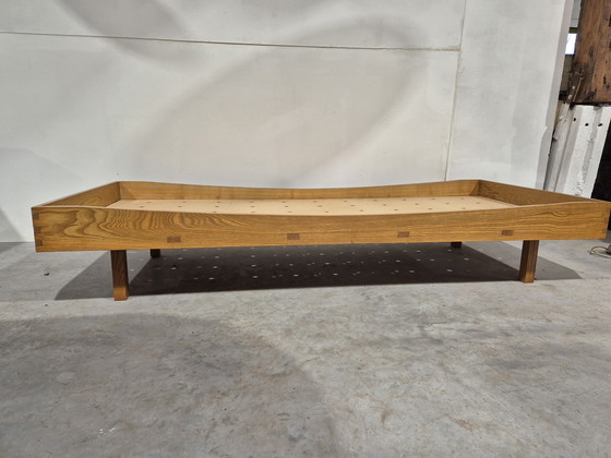 Image 1 of Divano letto in pino di metà secolo con bellissime connessioni