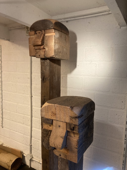 2 Totems uit de serie De Hoedemaker van Piet Hein Eek