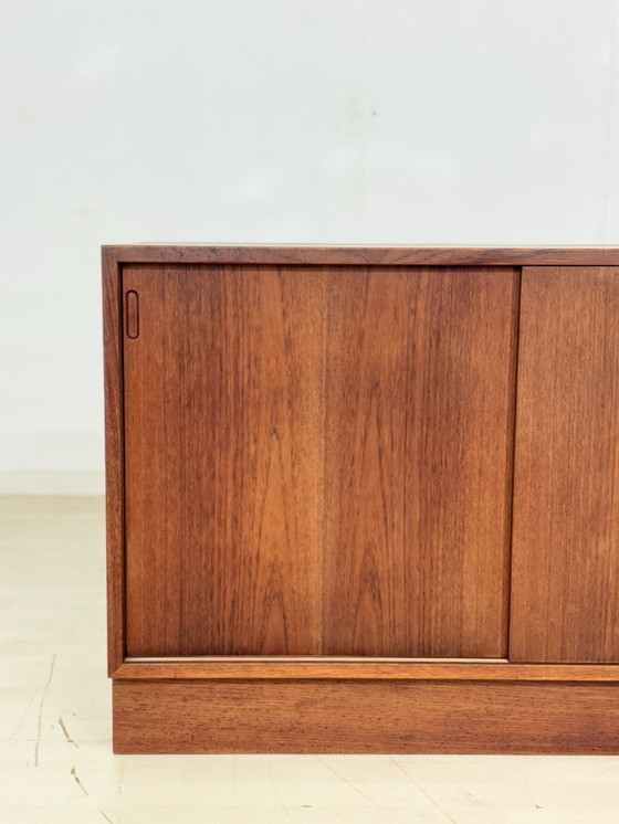 Image 1 of Deense teakhouten ladekast / vintage dressoir / woonkamerkast / halkast / commode