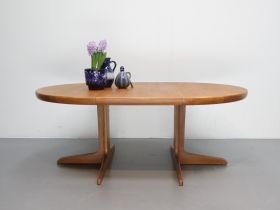 Vintage Coffee table / teak / round extendable / V V Møbler Denemarken, Scandinavian (photo 2 of 5)