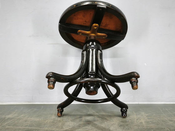 Image 1 of Verstelbare pianokruk van gebogen hout in Thonet-stijl, Tsjechoslowakije, jaren 1930