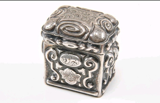 Schöne Sterling Silber Miniaturdose mit Deckel datiert 1864 Monogramm