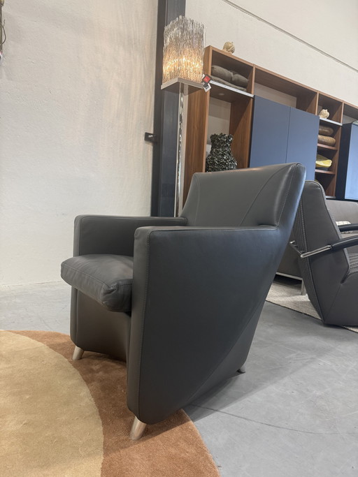 Leolux Evidence Dolcinea Fauteuil grijs leer 