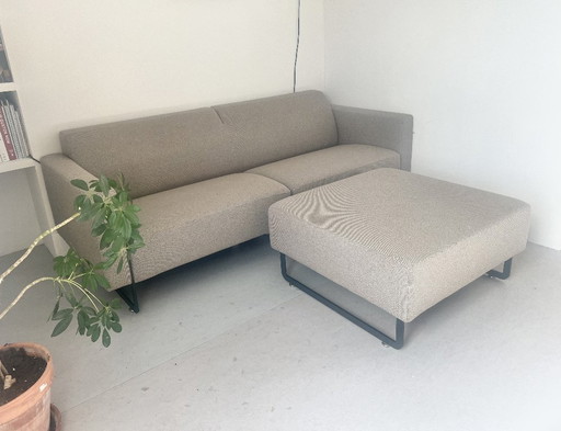 Artifort Mare 2.5-seater sofa with ottoman - warm gray (selection 220)