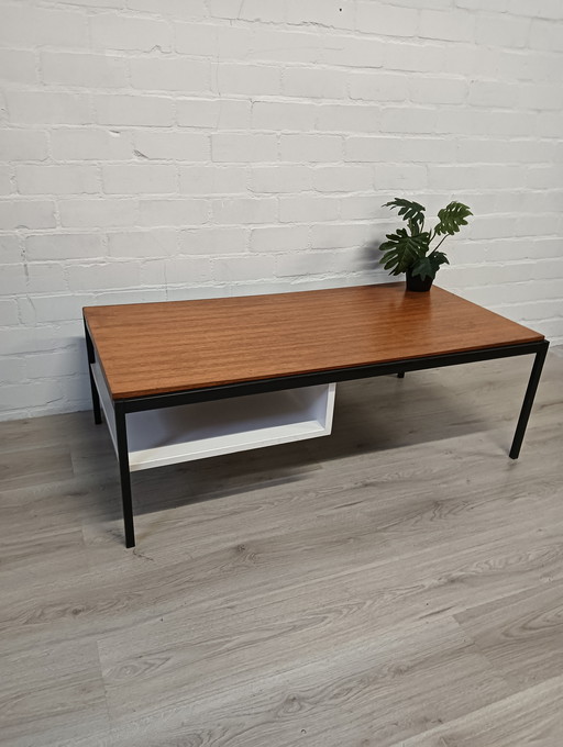 Coffee table design by N.V. Gispen