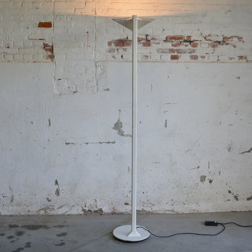 1x cone floor light
