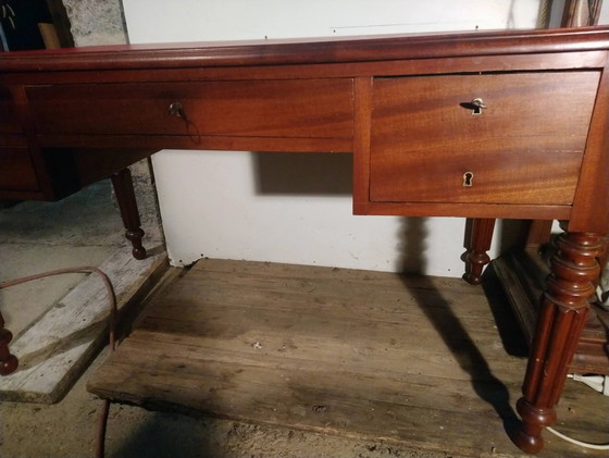 Louis Philippe style walnut desk. – Leather, Vintage (photo 4 of 16)