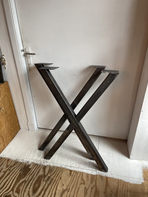 Set of Steel Legs for a Bar Table – eettafels, Iron, Metal (photo 2 of 5)