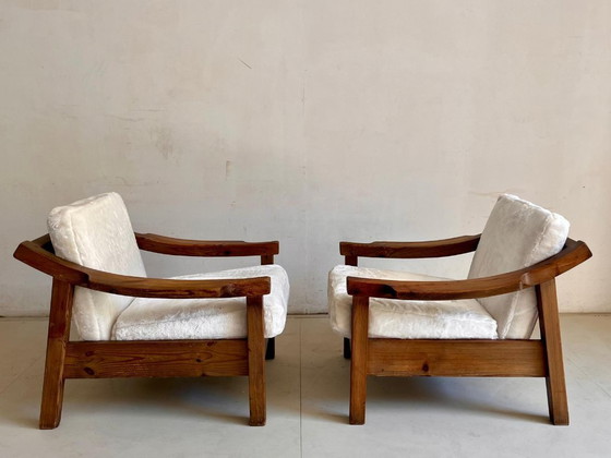 Image 1 of Zwei rustikale Kiefernsessel im Mid-Century-Stil von Biosca