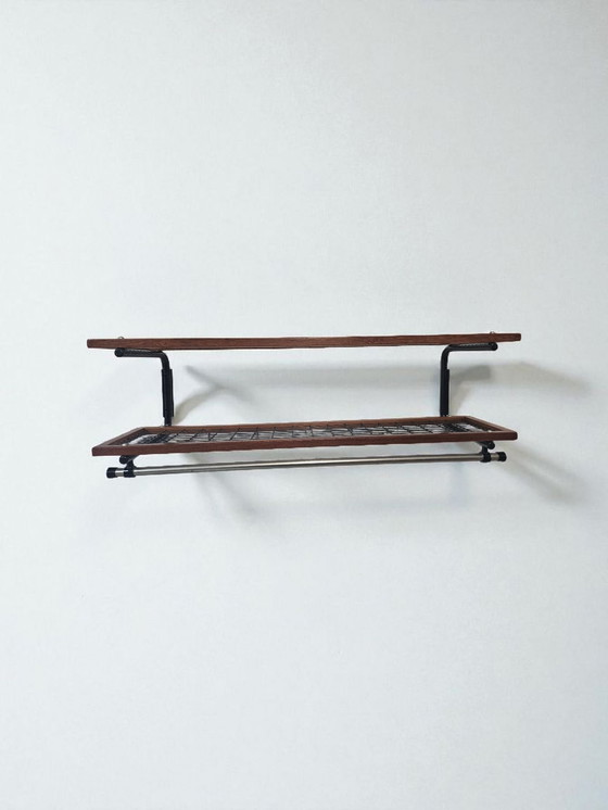 Image 1 of Rare porte-manteau mural en teck et métal, style Mid-Century, fabriqué en Suède