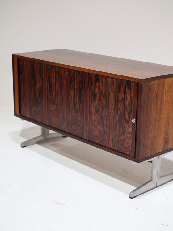 Mobile bar Nipu in palissandro con tamburo in metallo, stile danese vintage anni '60. – Wood (photo 5 of 14)