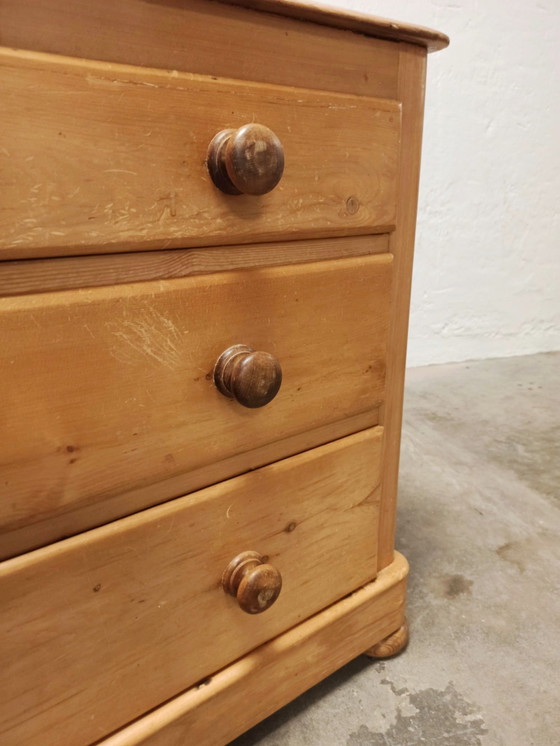 Cómoda antigua de pino – Wood (photo 8 of 15)