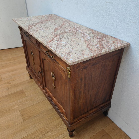 Image 1 of Credenza, cassettiera, comò e mobile da bagno vintage e antichi con piano in marmo.