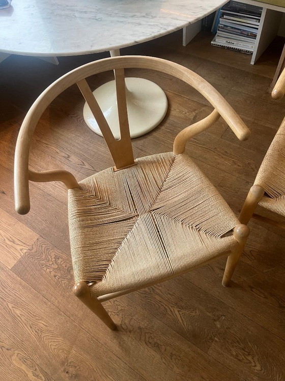 Image 1 of 4 x Carl Hansen & Son CH24 Wishbone stoel Classic Natural gezeept beuken