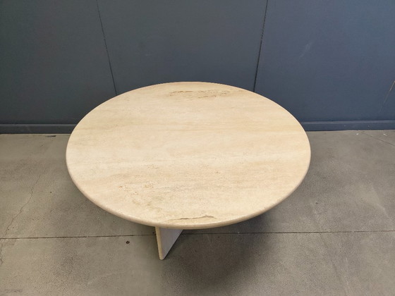 Image 1 of Round italian travertine dining table 1970s
