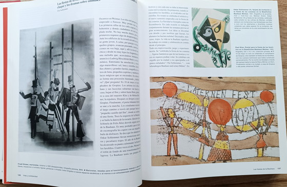 Image 1 of Bauhaus book, Spanish language 