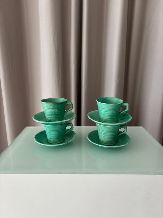 Set di 4 Tazzine e Piattini da Caffè Espresso in Ceramica Studio Verde Giada Vintage – Smaltato a Mano (photo 2 of 13)