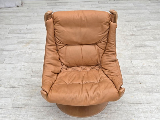 Image 1 of Scandinavische draaibare fauteuil uit de jaren 80, meubelleer, gebogen hout.