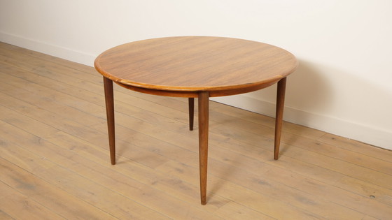 Image 1 of Table de salle à manger ronde vintage | Bois de rose | extensible