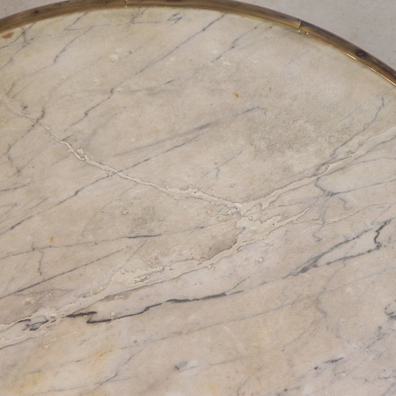 Table de bistrot avec plateau en marbre et bordure en laiton, début du XXe siècle – Tables de salle à manger (photo 9 of 20)