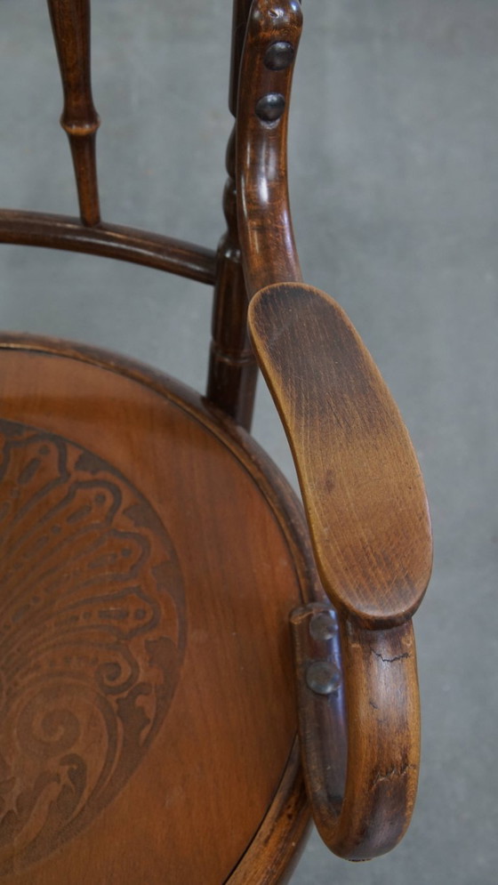Image 1 of Silla antigua de diseño de madera de Mundus para Thonet con reposabrazos