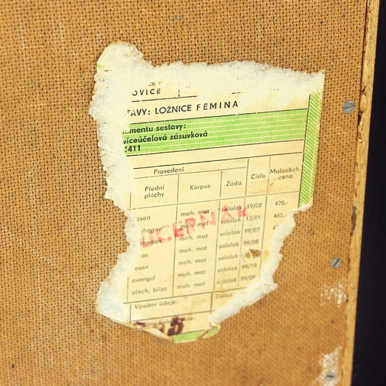 Image 1 of Ensemble de 2 tables de chevet carrées en acajou, Tchécoslovaquie, années 1970