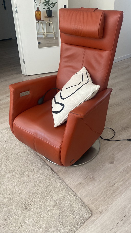 Prominent recliner