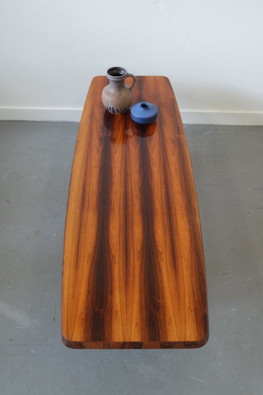 Table basse vintage de design danois (peut-être à restaurer)