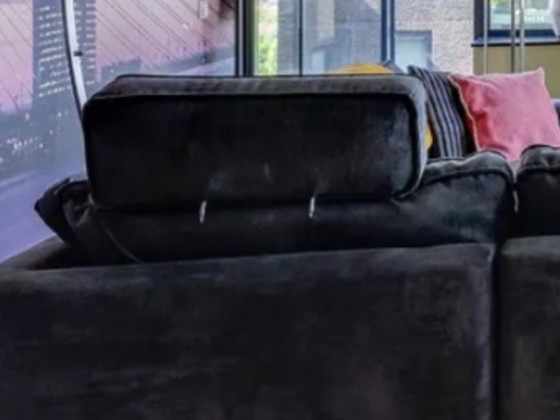 Splendid Pronto Corner Sofa (3x2.5m) Anthracite Microleather – As Good As New + 2 Headrests – 3-5 seaters (photo 4 of 6)