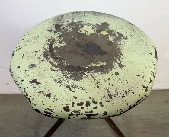 Image 1 of Groene industriële draaikruk voor ijzerwerkplaats, jaren 60