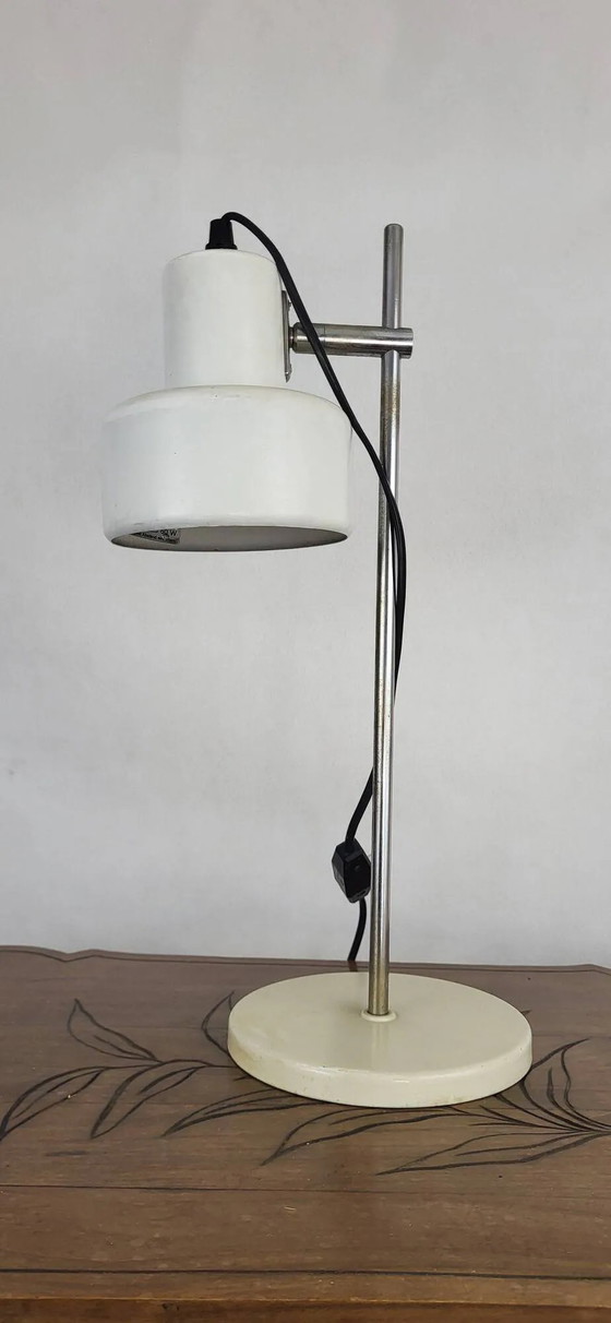 UFO Space Age Desk Lamp – Table lamps, Metal (photo 2 of 11)