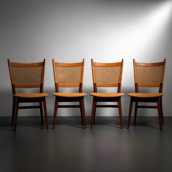 4 Trendy Eetkamerstoelen Door Casala – Wood (photo 5 of 12)