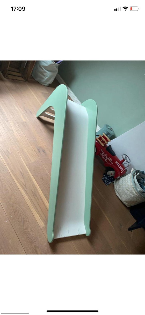 Image 1 of Houten glijbaan 