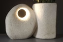Skulpturale Vasenlampe aus geschnitztem Gard-Stein 1970er Design Albert Tormos